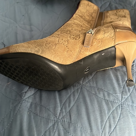 Gucci booties size 8, be color - Picture 3 of 3